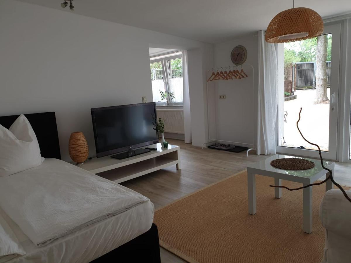 Ferienwohnung Lindenhof, Zentrumsnah Mit Terrasse Und Grillmoeglichkeit Magdeburg Bagian luar foto